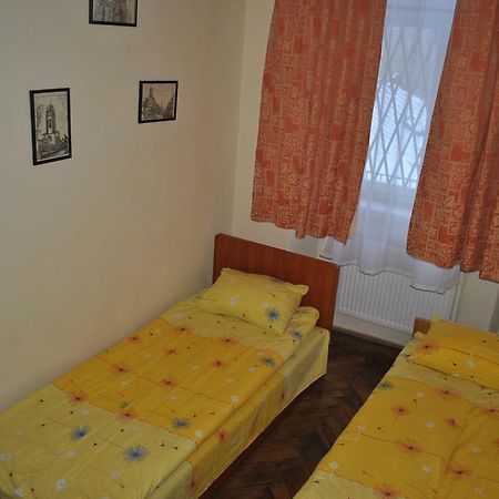 Hostel Comfort Lviv Exterior foto