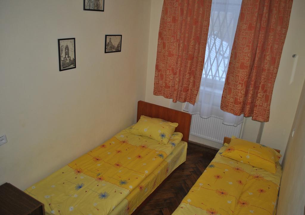 Hostel Comfort Lviv Exterior foto